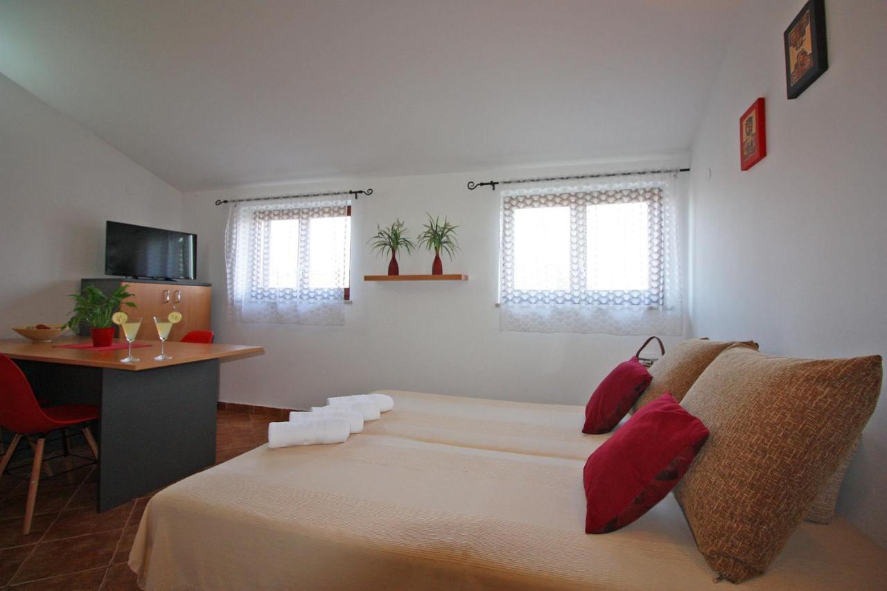 Brijunisol - 3 Apartments Top Position Near The Beautiful Beach فاجانا المظهر الخارجي الصورة