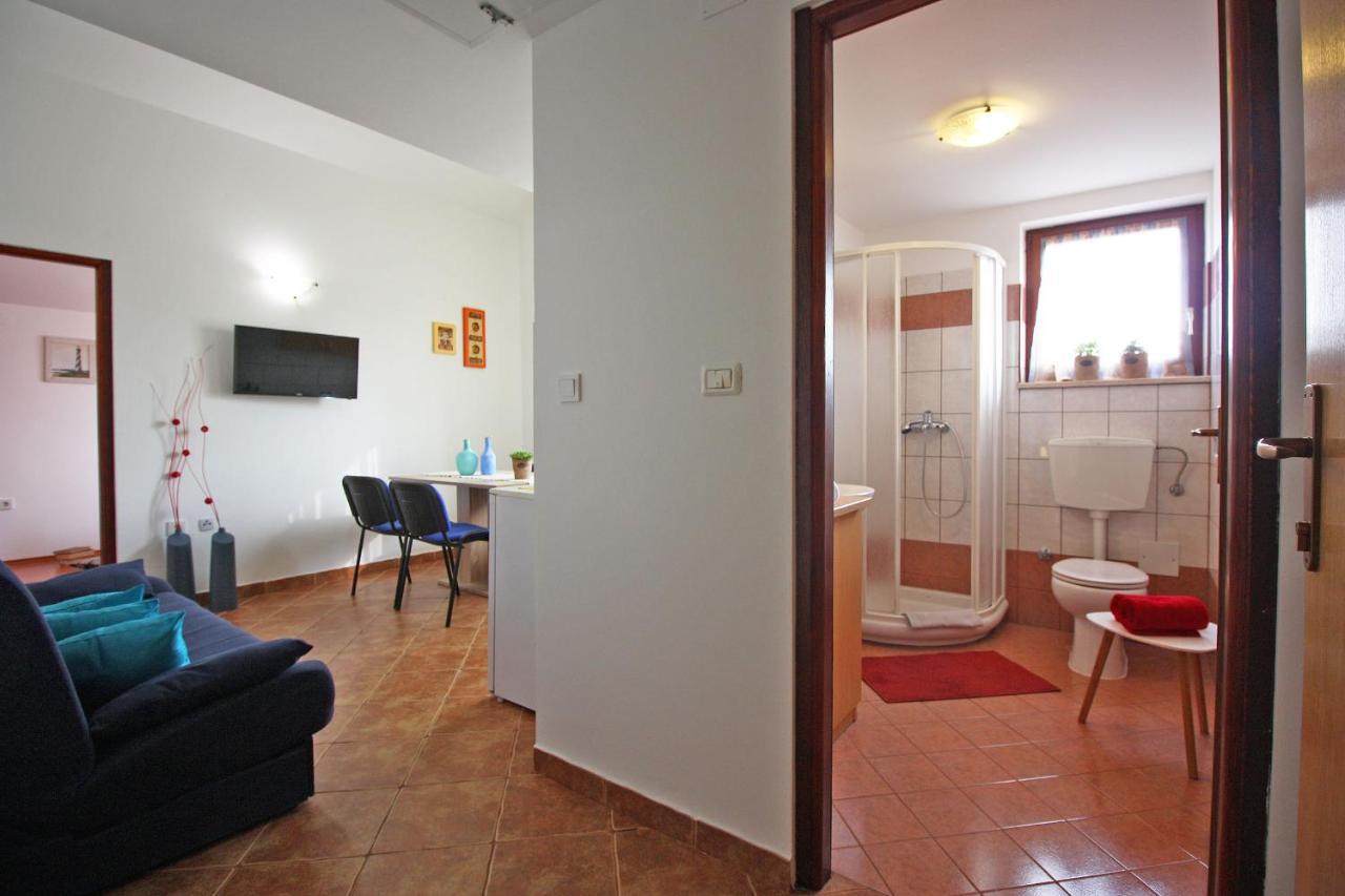 Brijunisol - 3 Apartments Top Position Near The Beautiful Beach فاجانا المظهر الخارجي الصورة